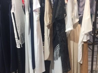 深圳品牌折扣批發 服裝、鞋帽、箱包、日用品低價走份新模式解析
